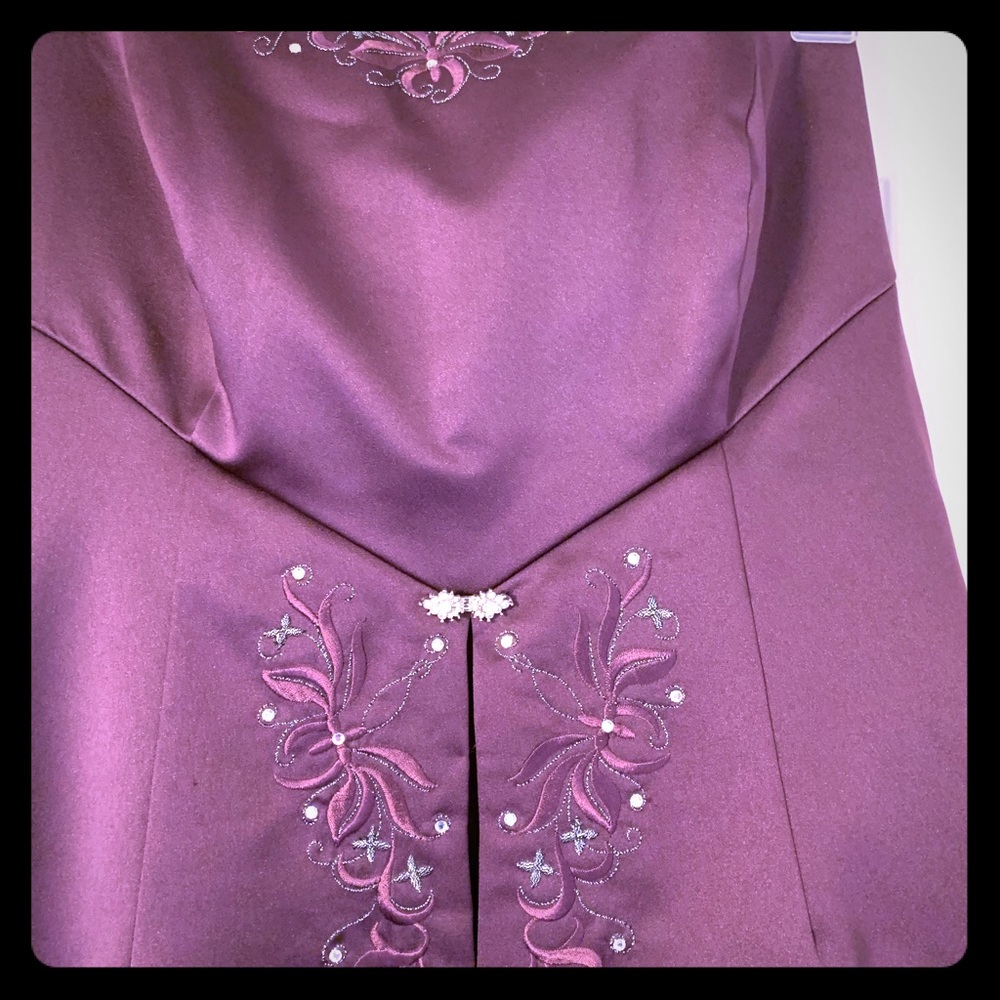 New! Plum floor length, sleeveless gown